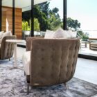 Fotel z pikowanym oparciem Legend Visionnaire luksusowe meble do salonu Luxarte